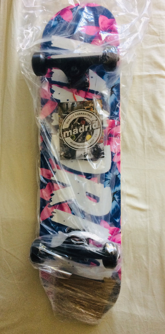 Madrid Bloom 8.0" Skateboard Komplettboard