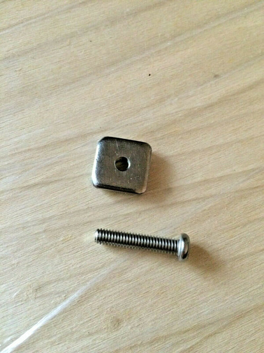 Schraube + Plättchen M4x20mm Edelstahl für US Box Finne